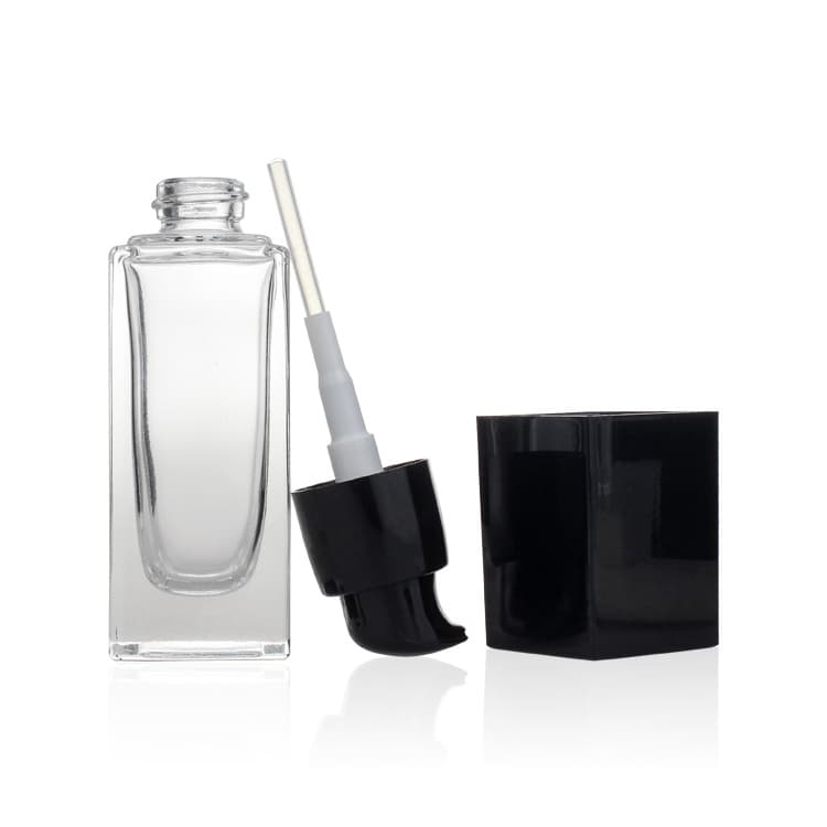 Cosmetic packaging — Wholesale cosmetic packaging 15ml 20ml 30ml 40ml  clear empty serum lotion foundation glass bottle with pump