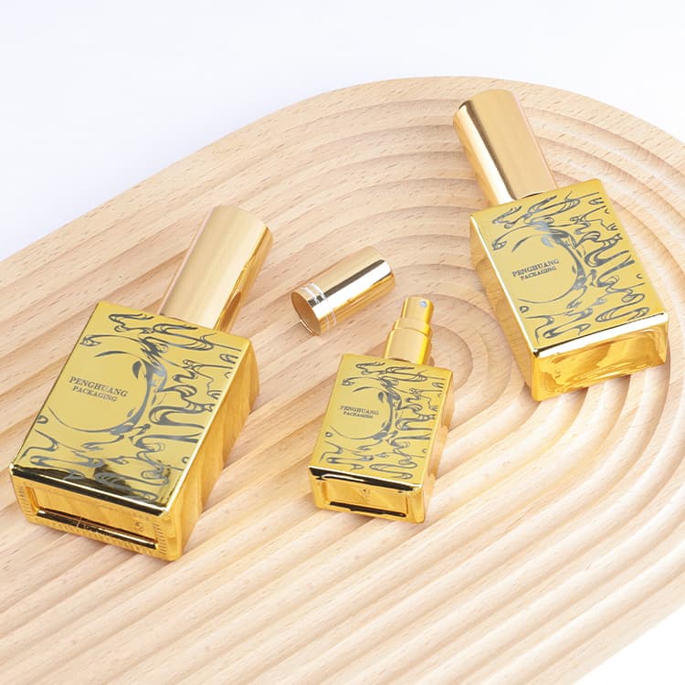 Cosmetic packaging — Luxury Glass Perfume Bottle 15ml 30ml 50ml 100ml OEM/ODM Cosmetic Serum Skincare Packaging in Stock square Spray Glass Bottle