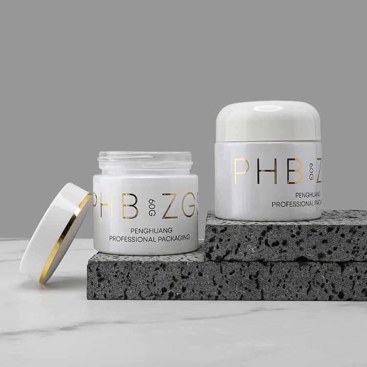 Cosmetic packaging — 30g 50g 60gluxury Transparent Face Cream Jar Cosmetic Packaging Glass Cream Jars with Gold Flat Top Lid Glass Cream Jars Sets