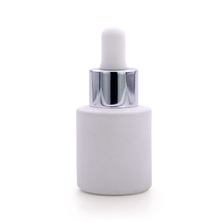 Cosmetic packaging — Matte Customized Short cylinder round bottle 30ml with silvery golden white dropper (2)